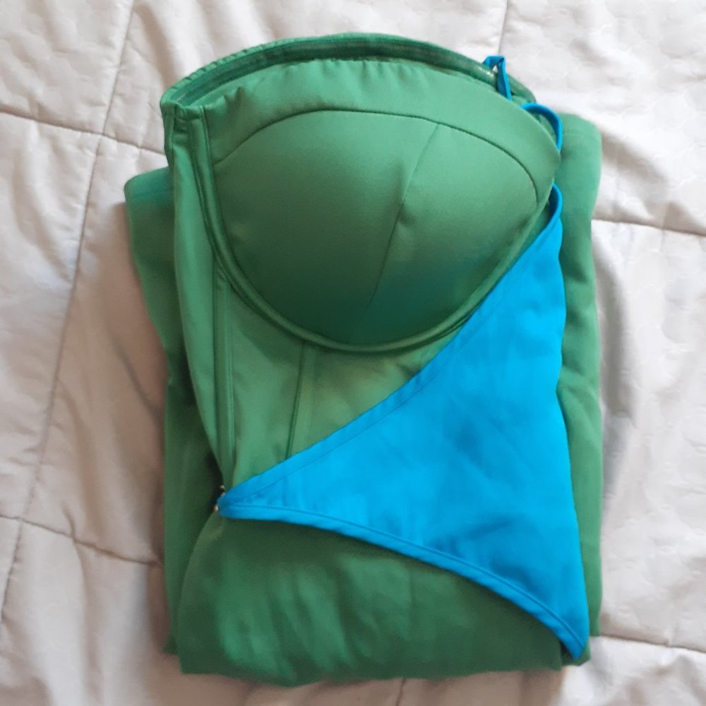 PrettyLittleThing Structured Green Corset Jumpsuit Size 16 NWT - Picture 7 of 9